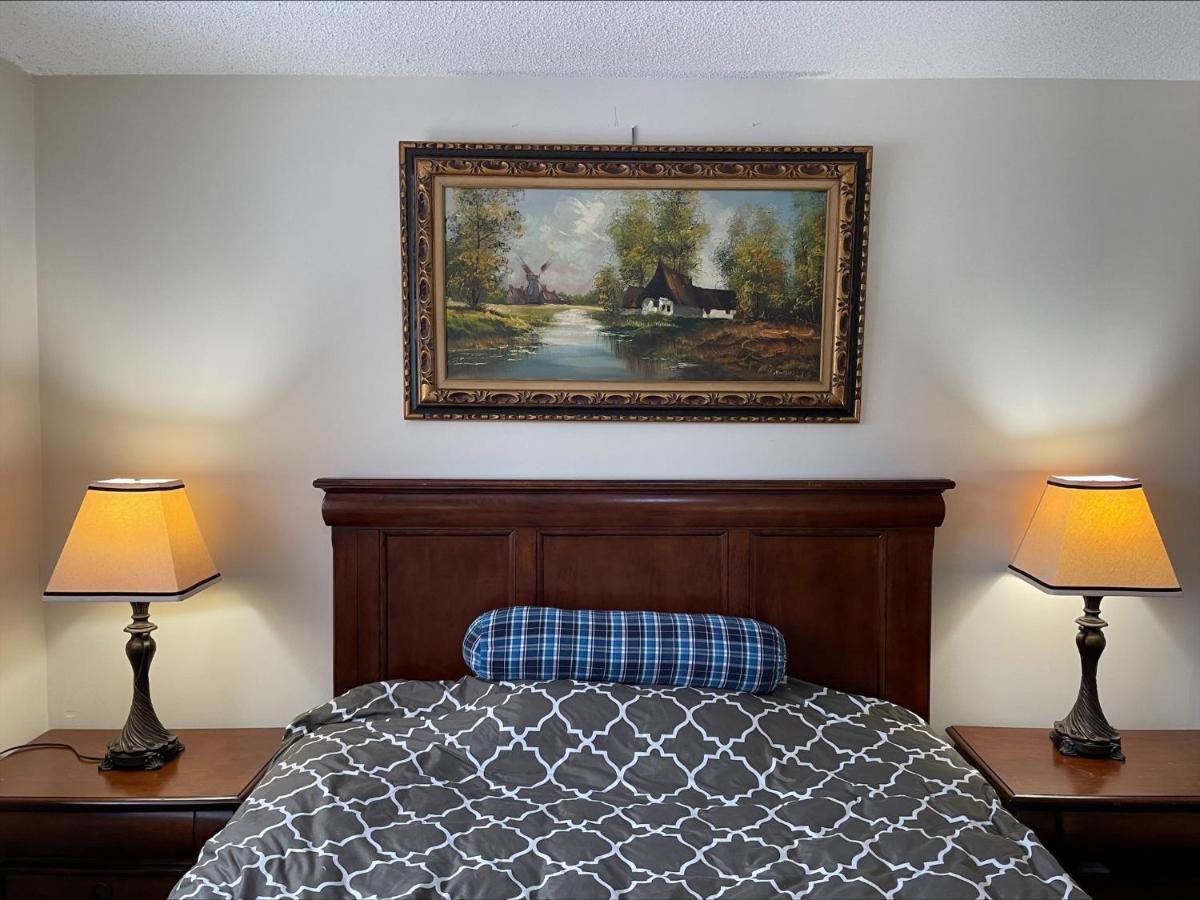 77 Nice And Warm Series Rooms Toronto Zewnętrze zdjęcie