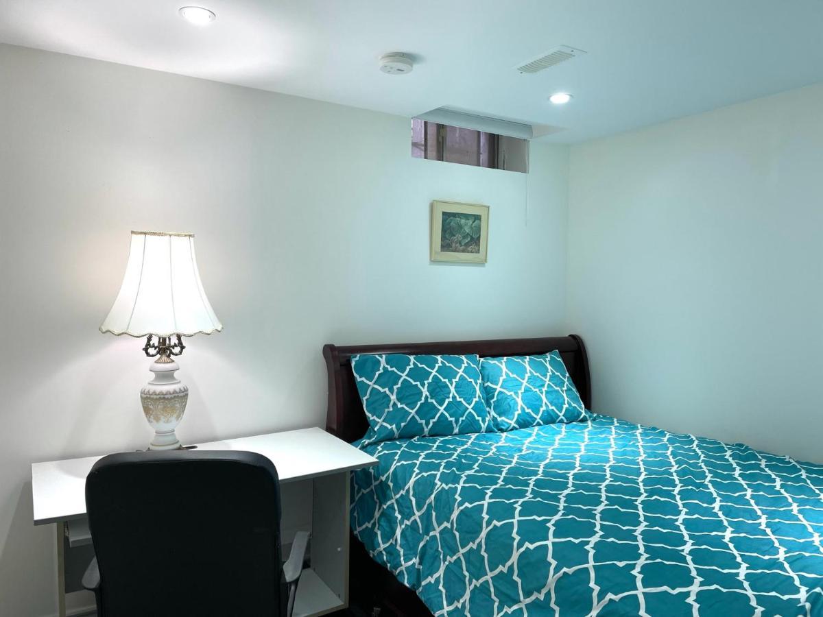 77 Nice And Warm Series Rooms Toronto Zewnętrze zdjęcie