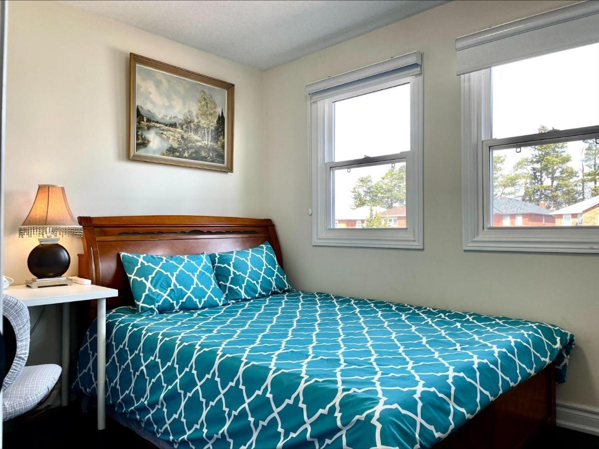 77 Nice And Warm Series Rooms Toronto Zewnętrze zdjęcie
